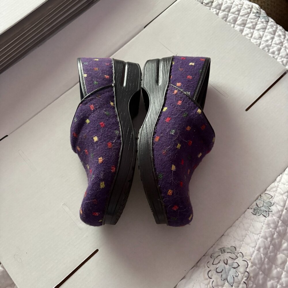 Dansko Vegan Fabric Clogs – Women’s Size 8 (EU 38) – Purple Polka Dot Comfort Sh - Picture 6 of 7